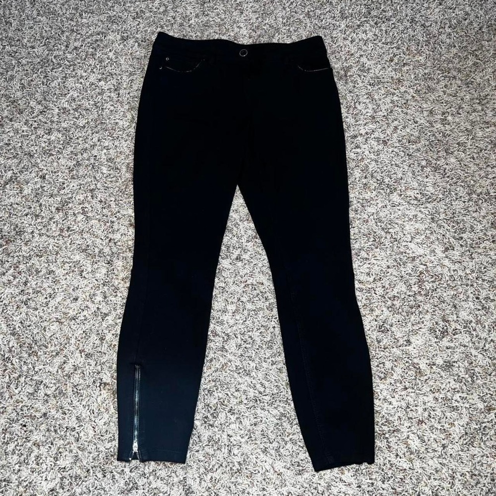 Size: 4 White House Black Market The Skinny Ankle pants in black - Picture 2 of 8